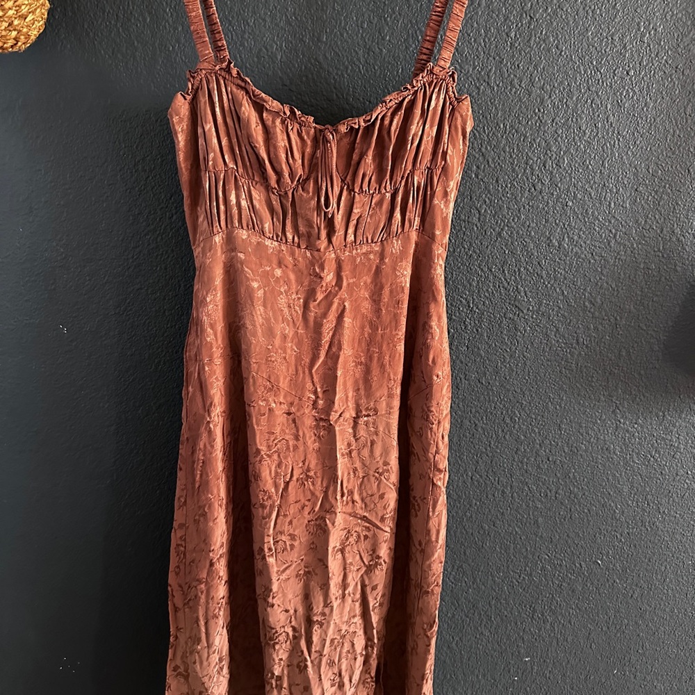Astr strapless dress